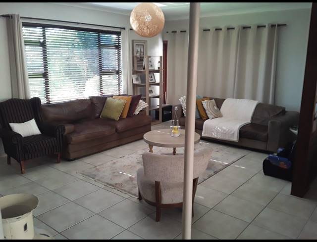 3 BEDROOM FREESTANDING RENTED IN BEREA WEST